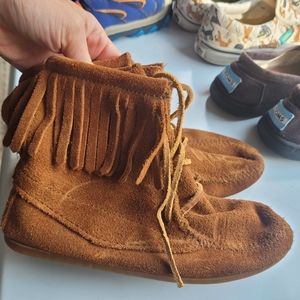 Minnetonka moccasin booties